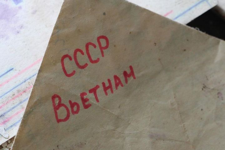 Пионерка явно не полагала, что спустя столько лет ее послание найдут среди завалов. Фото: предоставлено Александрой Гилевой.