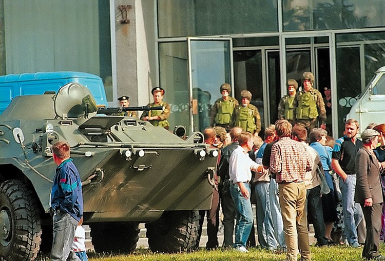 События 1991 года в Вильнюсе и Таллине не дали переписать очевидцы событий, благо они еще живы.