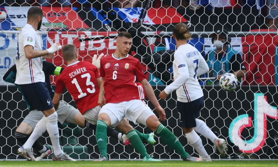 Гол Антуана Гризманна спас Францию от поражения в матче с Венгрией. Фото: Reuters 