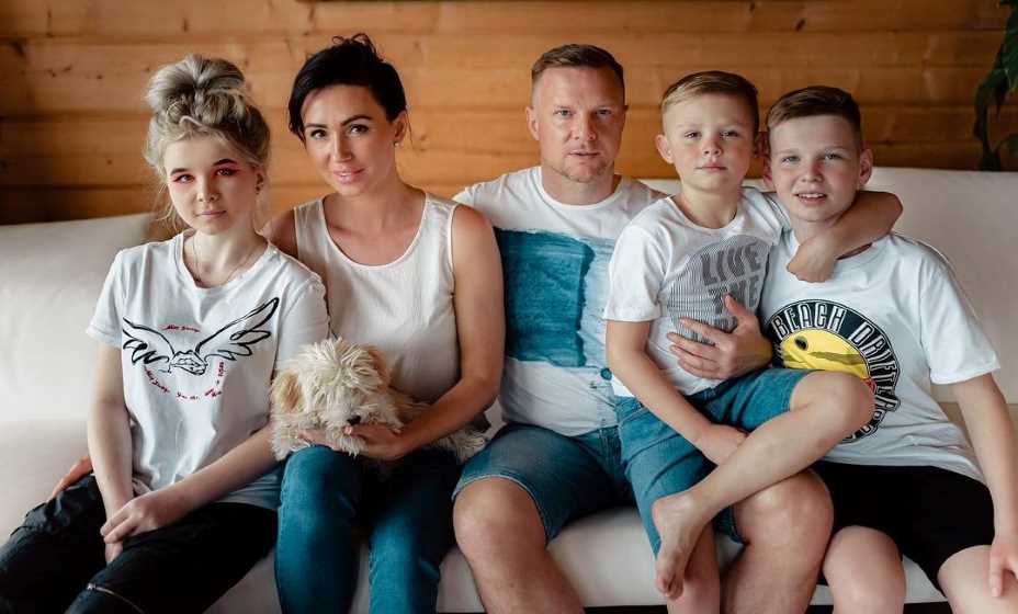 Семья Вячеслава Малафеева: дочь Ксения(крайняя слева), жена Екатерина и сыновья. Фото: Инстаграм Вячеслава Малафеева