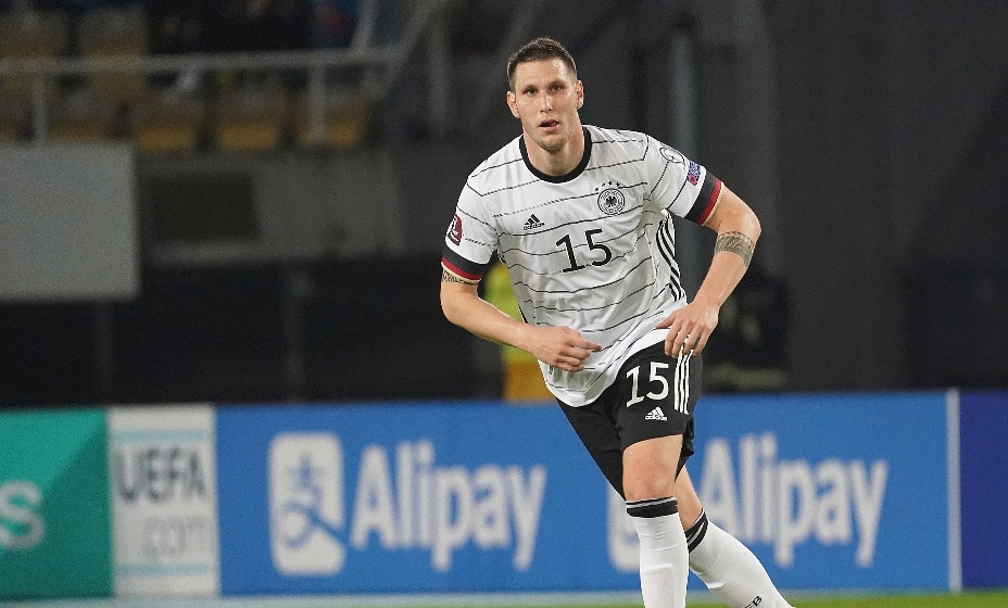 Защитник сборной Германии Никлас Зюле сдал положительный тест на коронавирус перед заключительными матчами отбора на ЧМ. 
Фото: Global Look Press