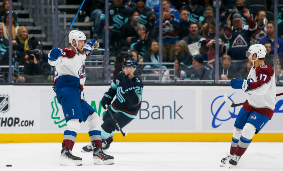 Нападающий «Колорадо Эвеланш» Валерий Ничушкин забил второй гол в сезоне НХЛ. Фото: Reuters