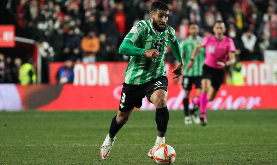 Набиль Фекир, футбол