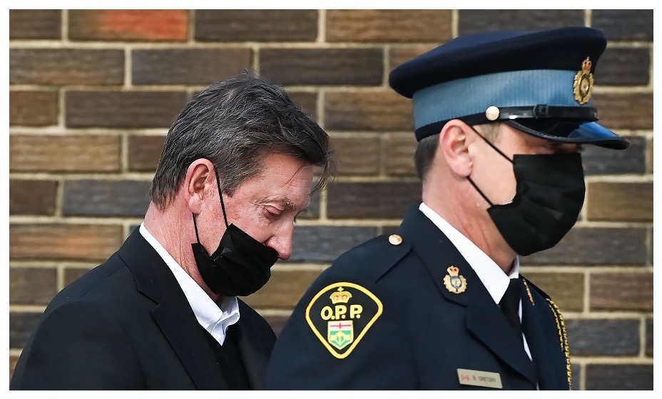 На Уэйна Гретцки подали в суд. Фото: Global Look Press