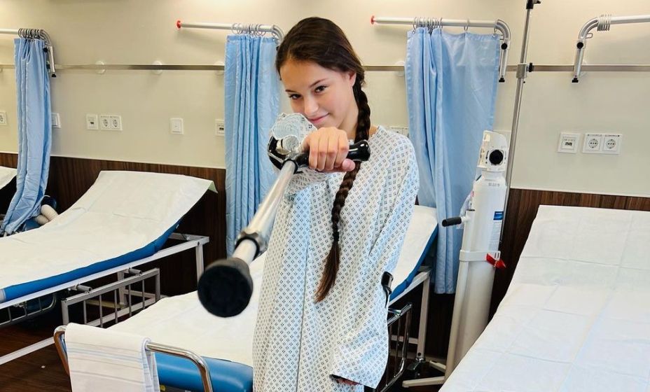 Фигуристка Анна Щербакова перенесла операцию на колене. Фото: соцсети Анны Щербаковой 