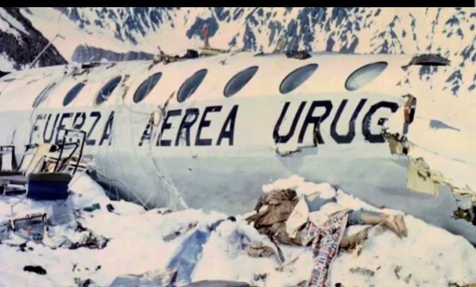 Про крушение самолета в Андах был снят фильм «Живые». Фото: Соцсети