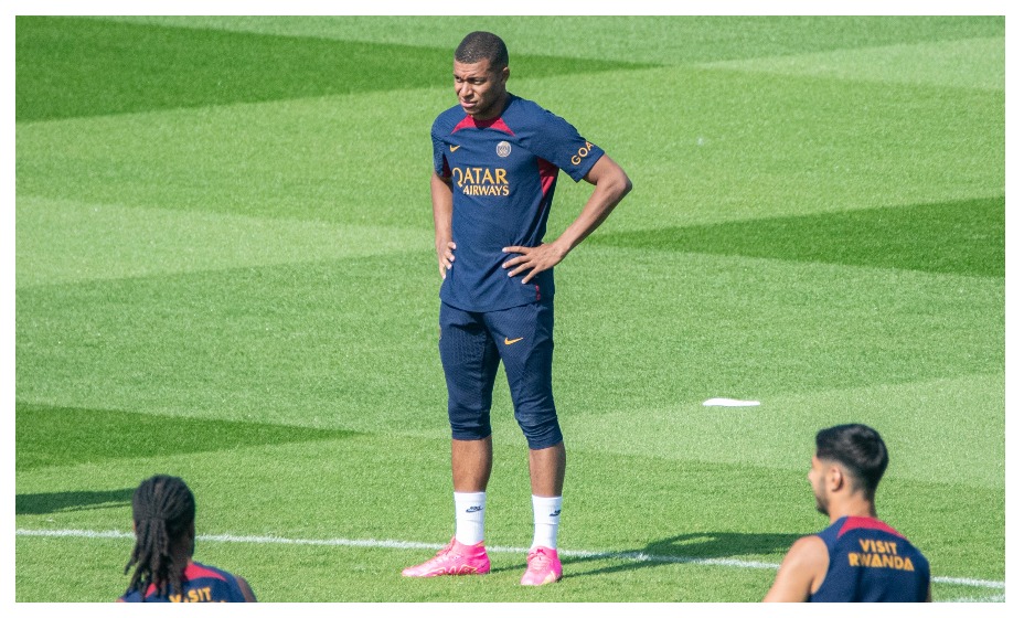 Мбаппе могут целый год не выпускать на поле. Фото: Global Look Press