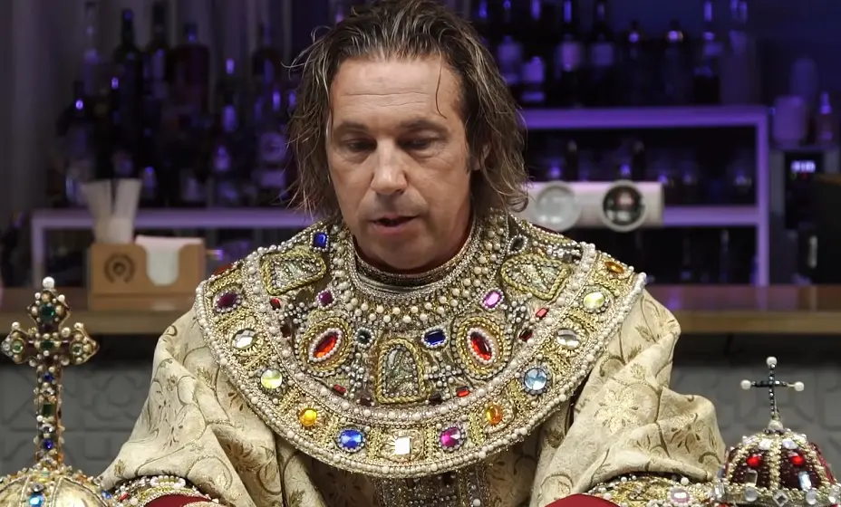 Мостовой: Меня не звали на встречу с Карседо, но он и так знает, кто я такой. Фото: YouTube-канал  «Коммент Шоу»