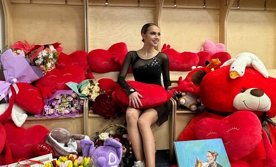 Загитова показала, как отпраздновала 14 февраля. Фото: Telegram-канал спортсменки