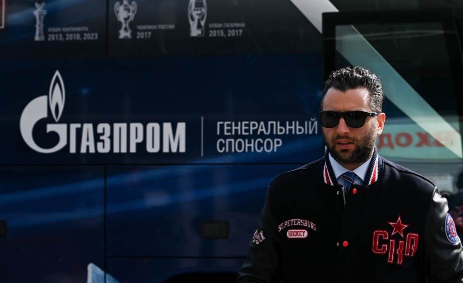 Роман Ротенберг - мастер эпатажа. Фото: ВК ХК СКА