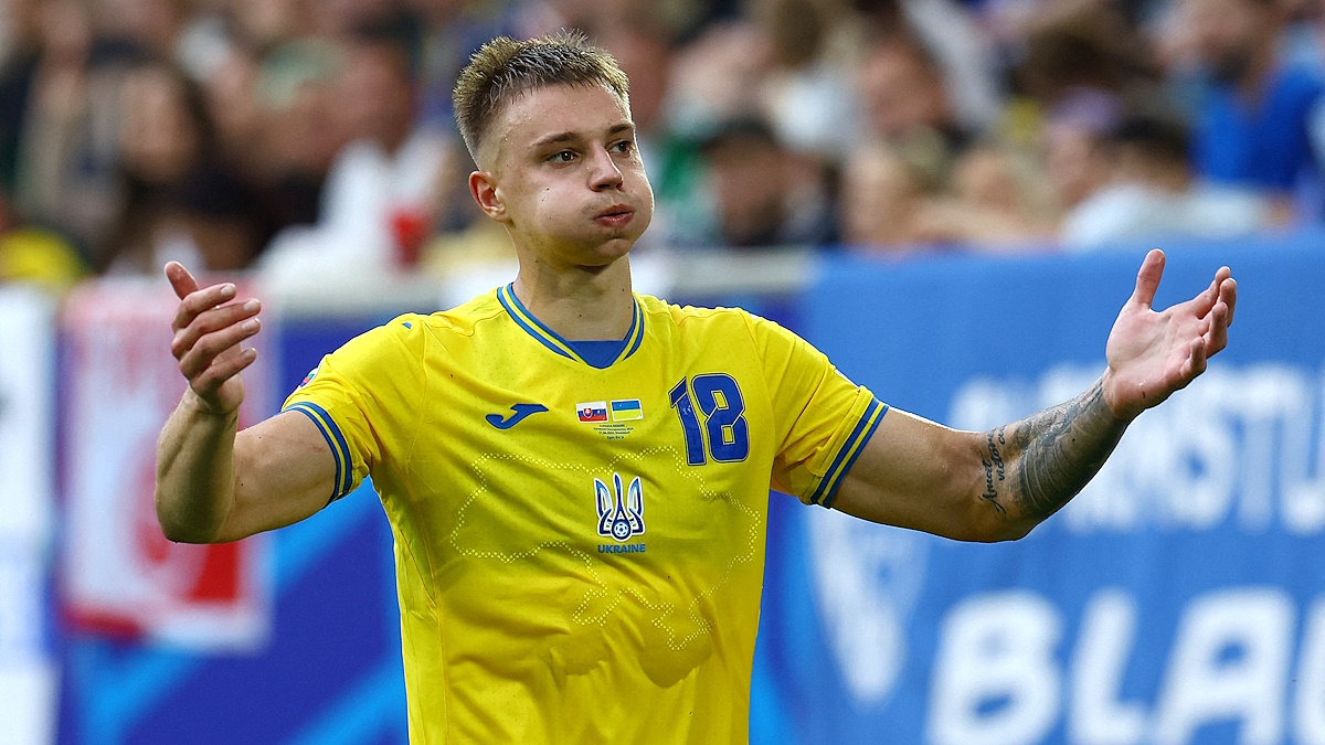 Сборная Украины ждет 3 тура. Фото: REUTERS