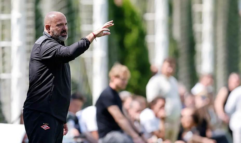 Деян Станкович отбыл дисквалификацию и снова готов работать у бровки. Фото: ФК «Спартак» 