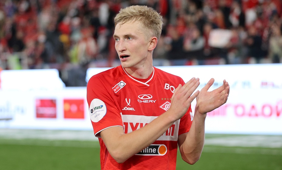 Федотов поддержал решение Казарцева об отмене гола Литвинова. Фото: Global Look Press