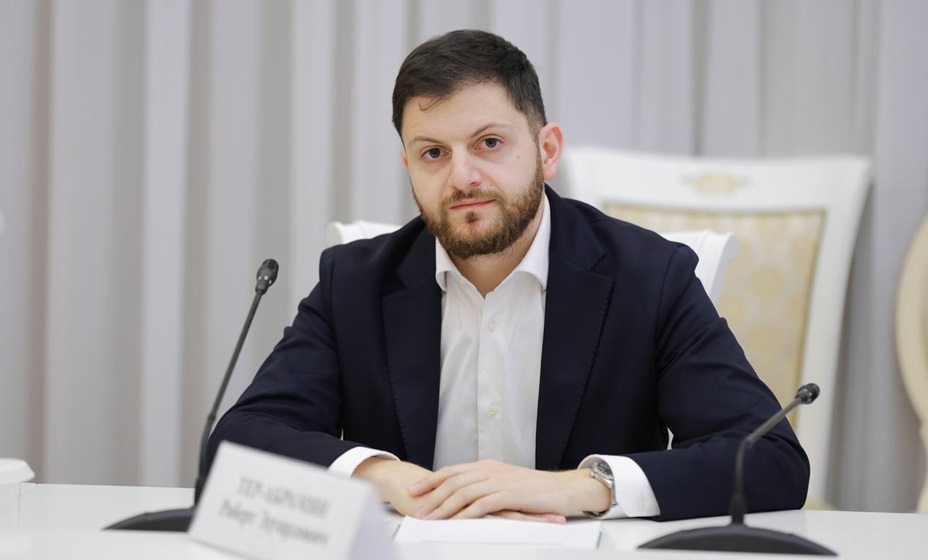 Федорищев назначил Тер-Абрамяна гендиректором «Крыльев Советов». Фото: соцсети Вячеслава Федорищева