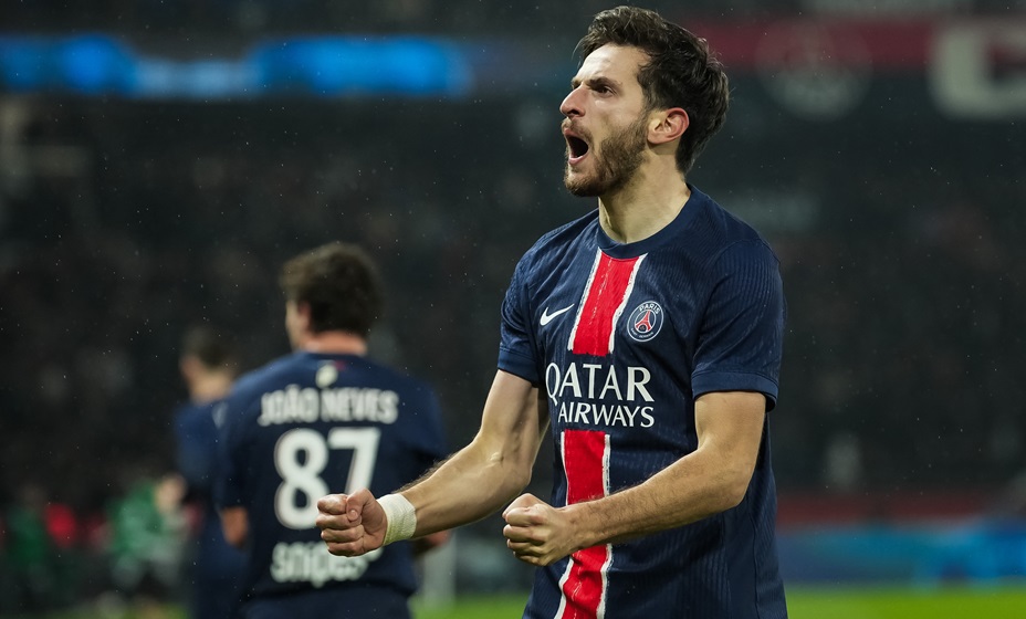 Хвича мог забить гол через себя, но пожалел 