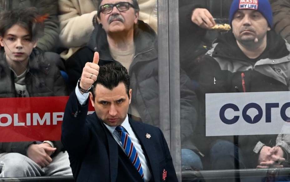 Роман Ротенберг голосует за честный хоккей. Фото: Соцсети ХК СКА