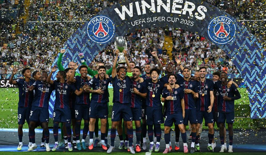 «ПСЖ» Матвея Сафонова выиграл почти все трофеи в 2025 году. Фото: Reuters