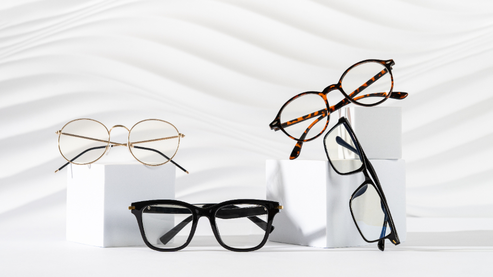 Модные оправы для очков 2025 года: тренды и новинки