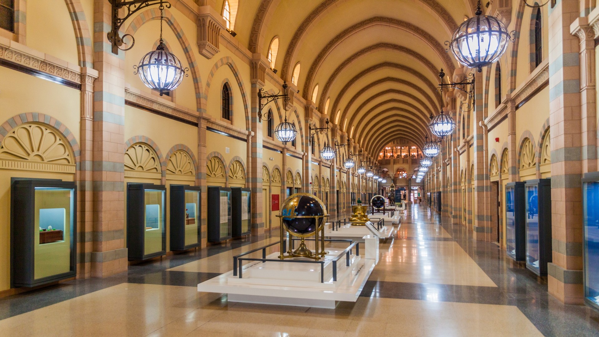 Интерьер Музея исламской цивилизации Шарджи.