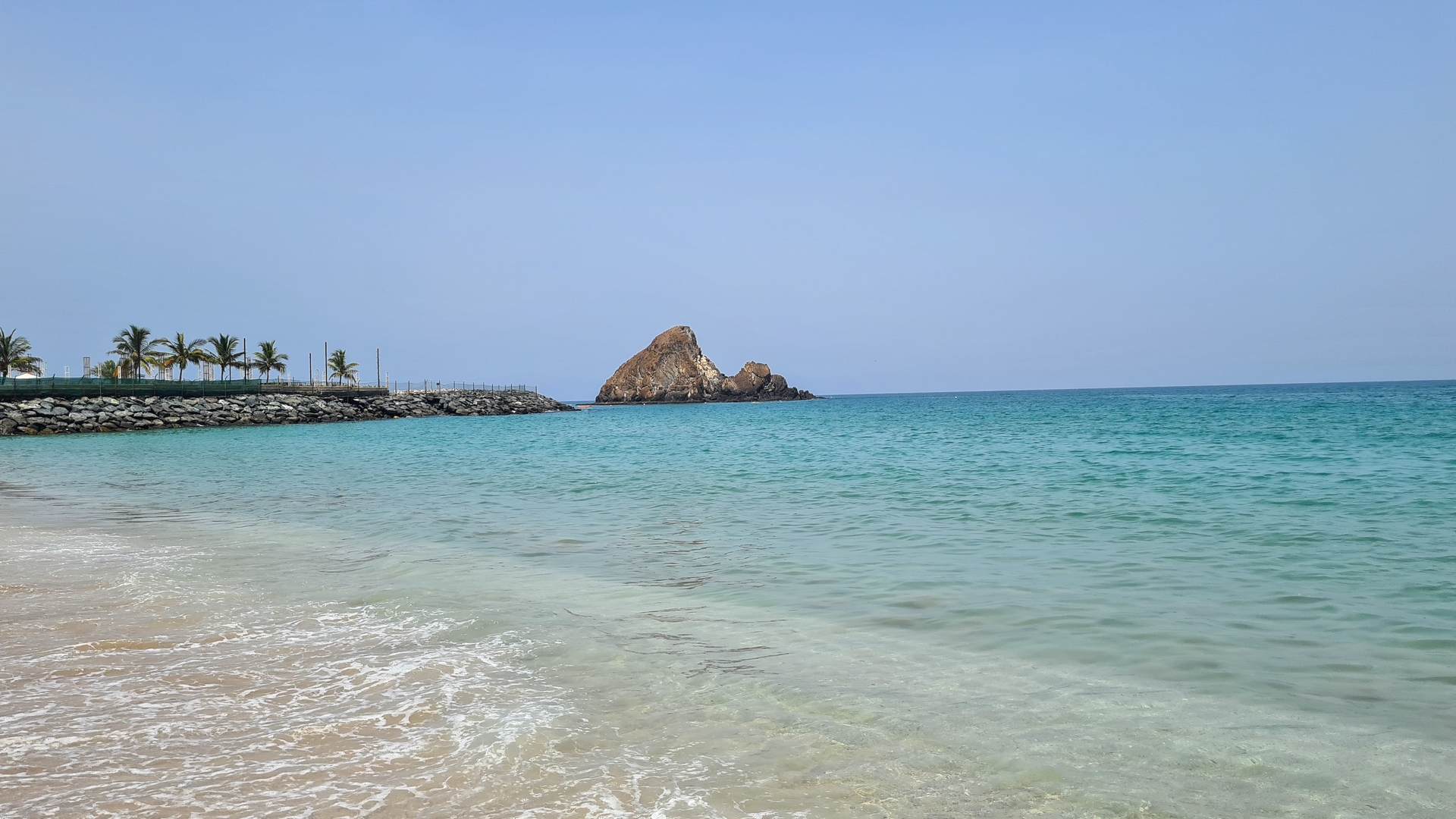 Песчаный пляж Эль-Ака, Фуджейра.