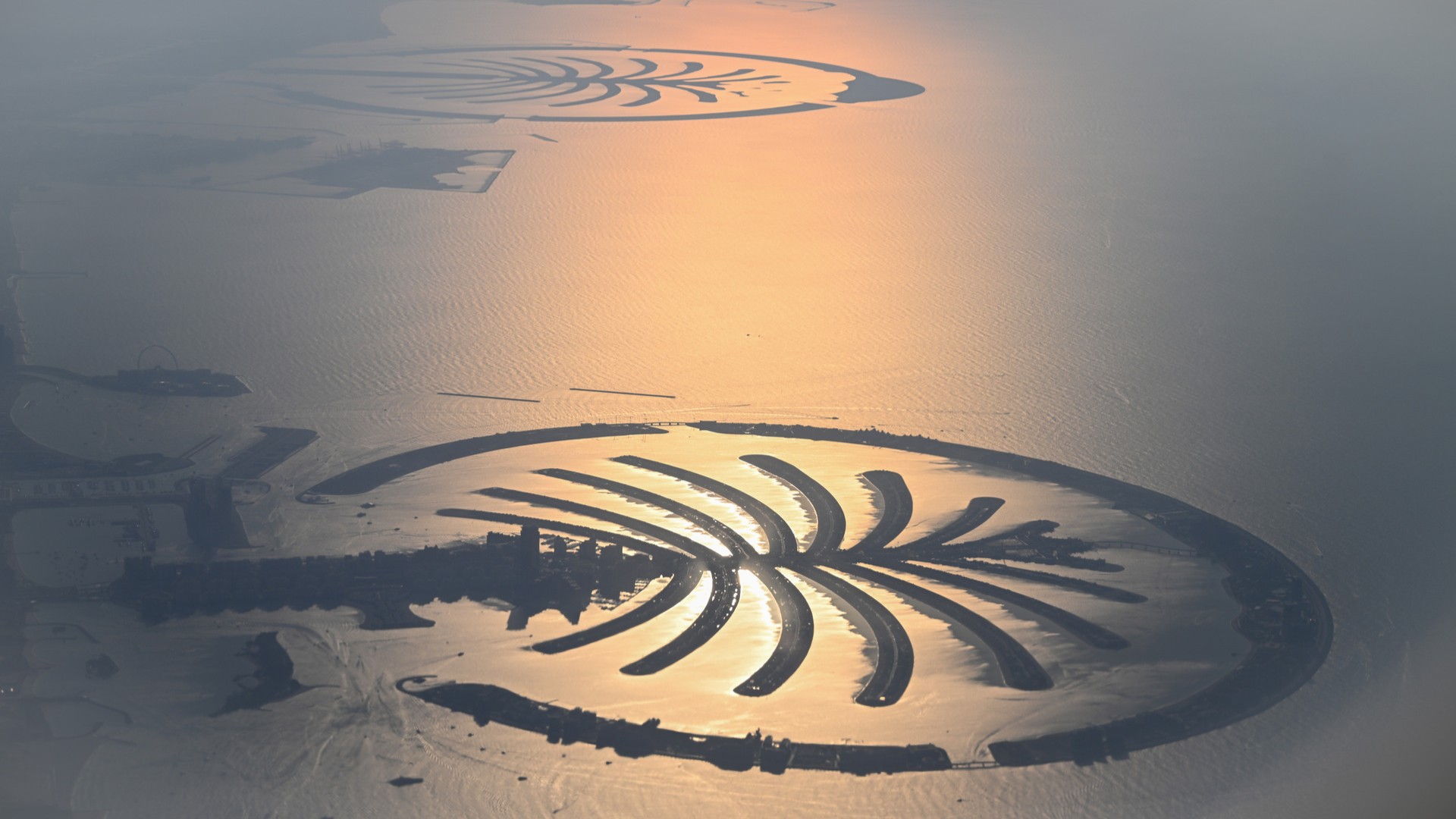 Вид с воздуха на остров Пальма Джумейра.