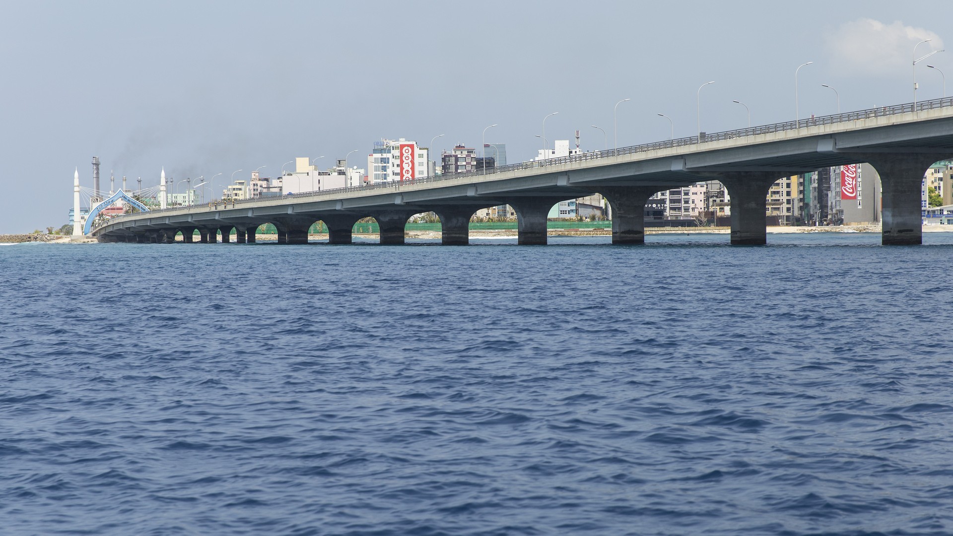 Синамале — это мост между островами Мале, Хулумале и аэропортом Хулуле.